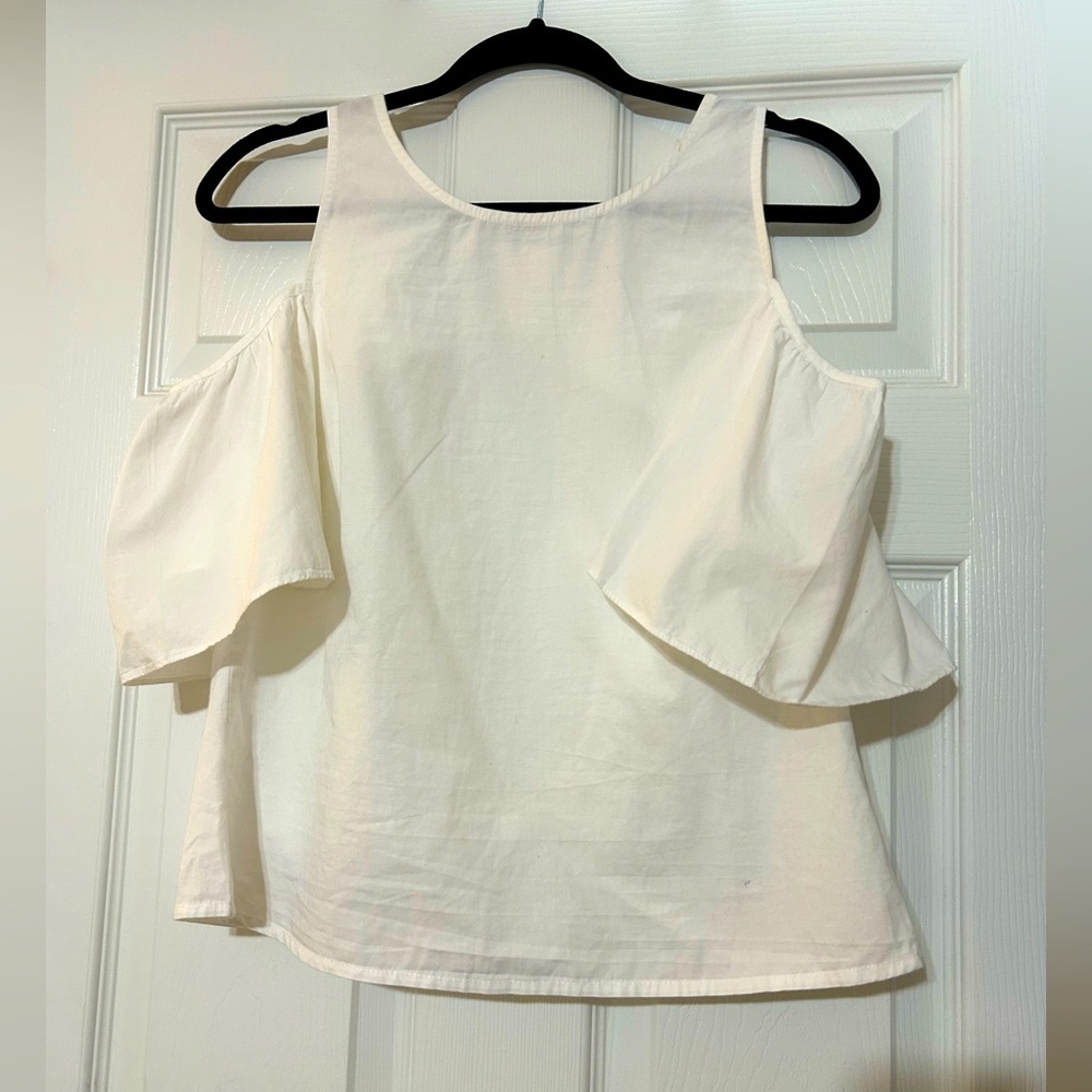 Dizzy Lizzy Elegant White Cold Shoulder Top